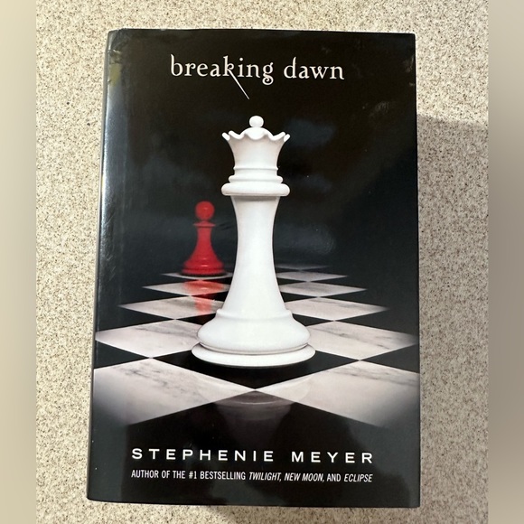 Breaking Dawn Hardback book by Stephenie Meyer Twilight Series - Picture 1 of 3